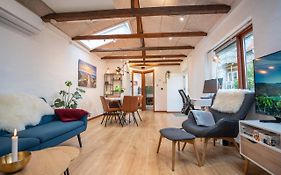 Skylight Lodge